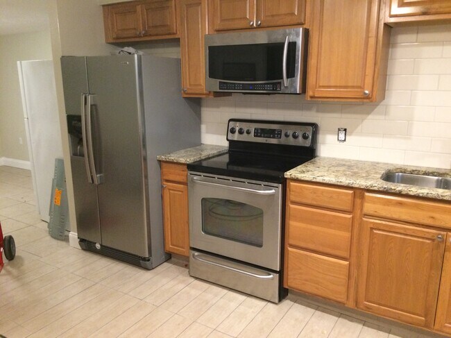 High end appliances - 13237 Sunfish Dr