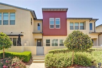Building Photo - 279 Alienta Ln