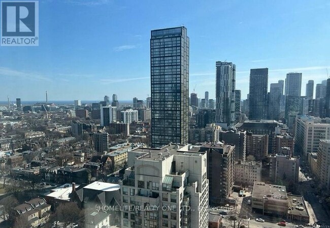 Building Photo - 308 Jarvis St