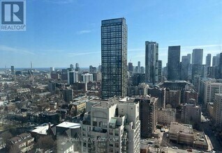 Building Photo - 308 Jarvis St