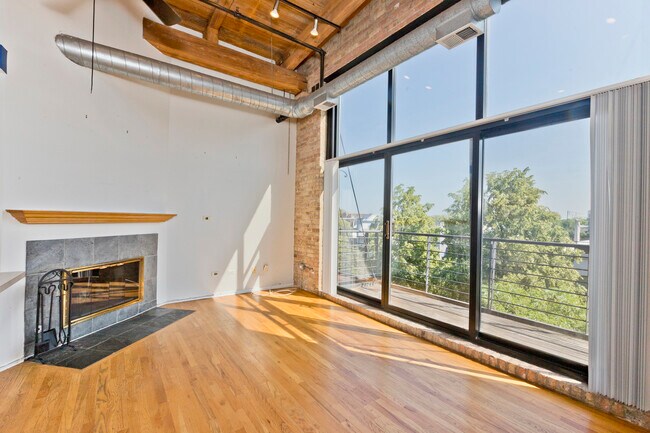 Foto del edificio - 2210 W Wabansia Ave