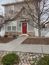 Building Photo - 2484 St Paul Dr