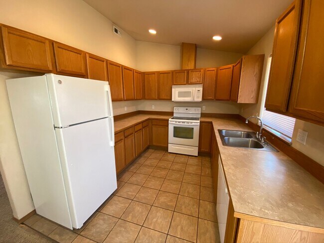 Foto del edificio - 3 Bedroom, 2 Bath Home for September Rent!