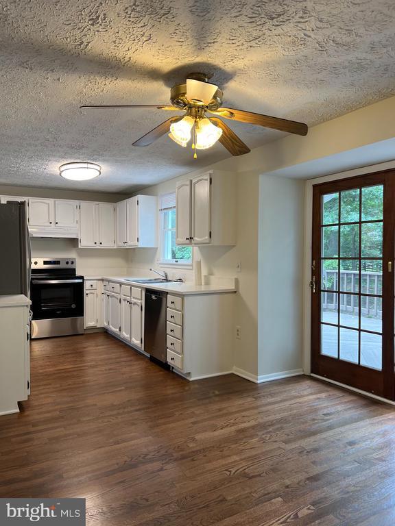 Building Photo - 113 Forest Ridge Dr