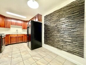 Building Photo - 1433 S 430 W