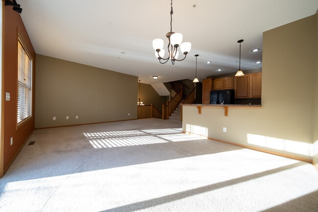 Foto del edificio - 3661 Hazel Trail