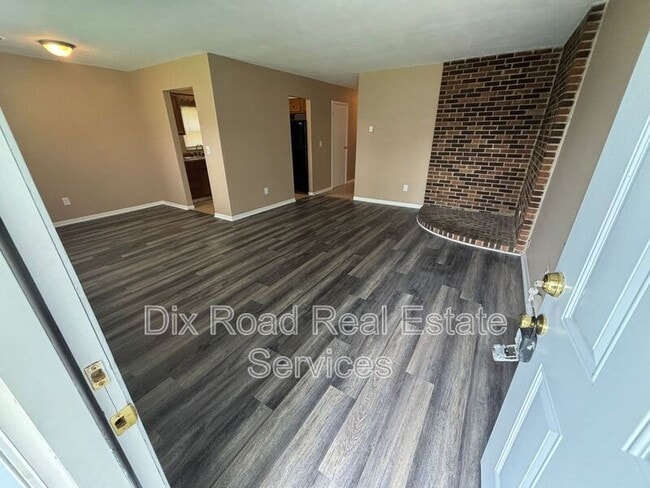 Building Photo - 1080 Azel Ave