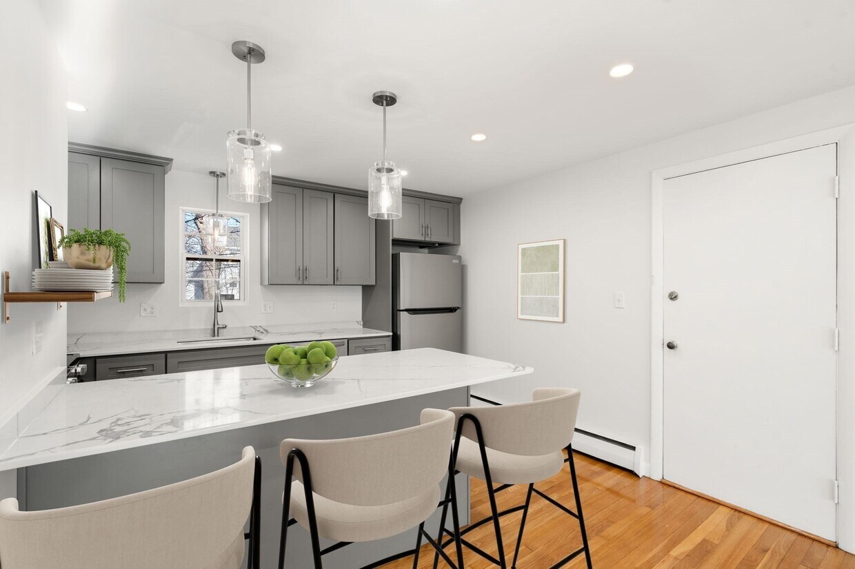 Foto principal - 25 Arlington Rd