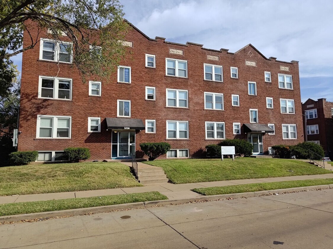 Primary Photo - 2526 Bellevue Ave