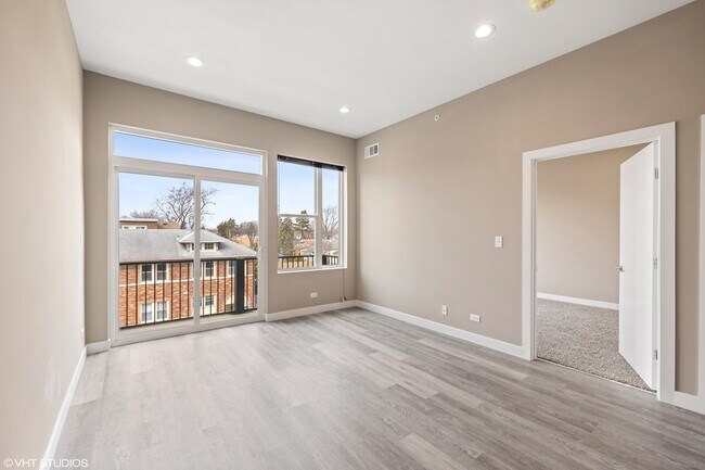 Foto del edificio - 3708 Grand Blvd