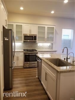 Building Photo - 3 br, 2 bath House - 221 Follyhatch