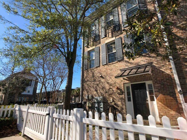 Foto del edificio - 2834 Howard Ave