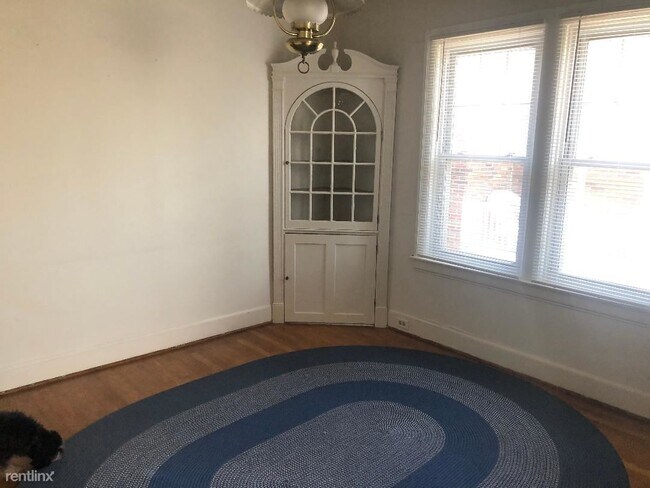 Foto del edificio - 1006 Potomac Ave