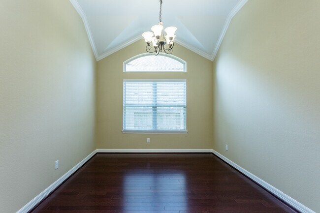 Building Photo - 7810 Deep Green Dr