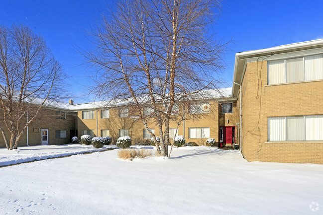 Building Photo - Imperial Gardens Apartments