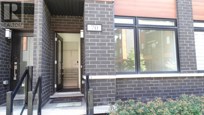 Building Photo - 370C-370C Red Maple Rd