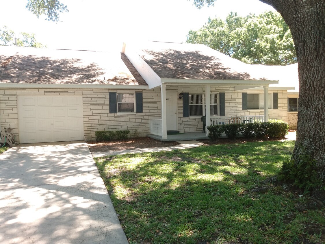 Foto del edificio - 9257 SW 82nd Terrace