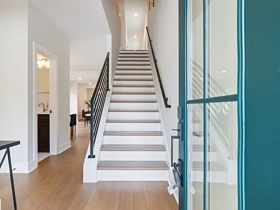 Foto del edificio - 2130 12th Ave N