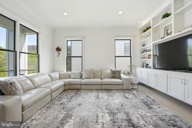 Foto del edificio - 2504 12th St N