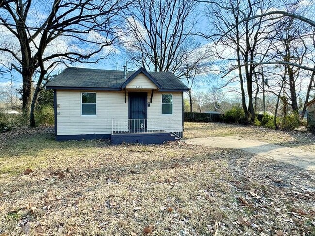 Building Photo - 2452 Pecan Cir