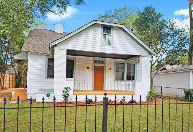 Building Photo - 1717 S Hull St