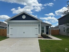 Building Photo - 16422 Blossom Grv Dr