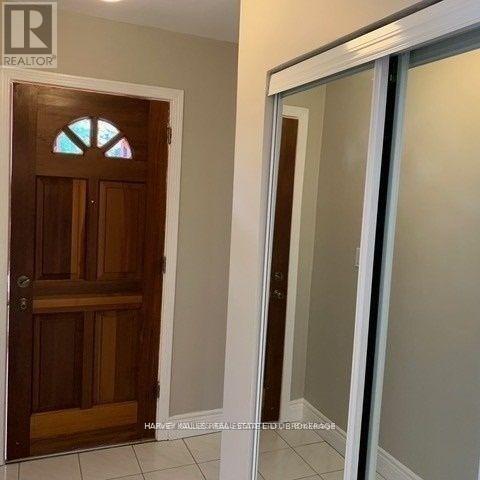 Photo du bâtiment - 72 McGillivray Ave