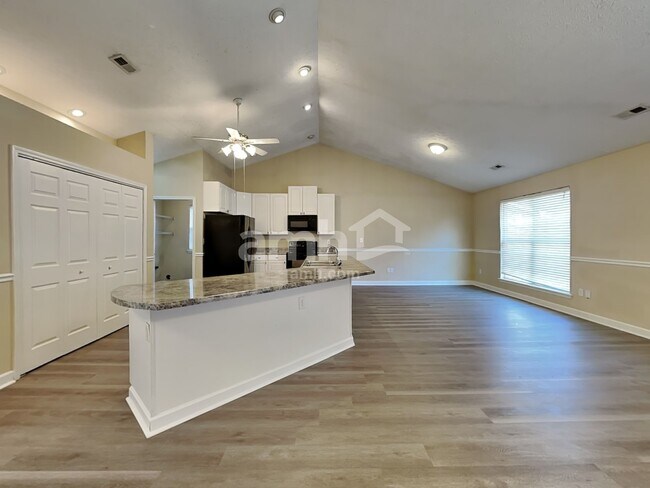 Foto del edificio - 209 Jones Rd