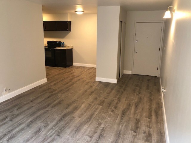 Foto del edificio - 519 S Milwaukee Ave