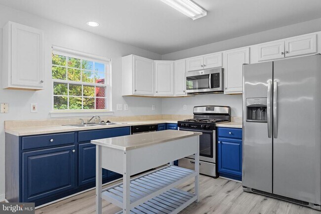 Foto del edificio - 43742 Tolamac Dr