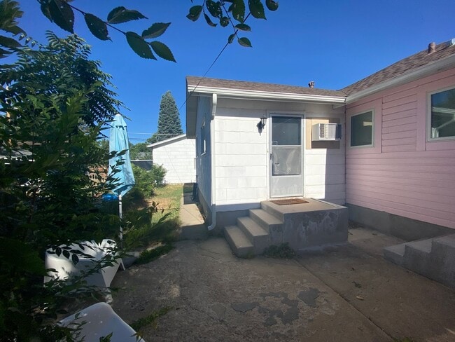 Amazing 1 bedroom ADU right near D.U. - Amazing 1 bedroom ADU right near D.U. House