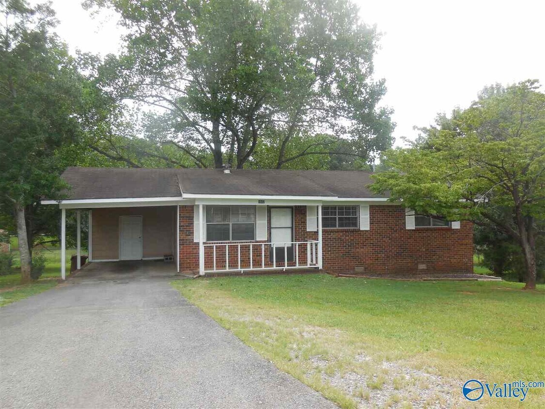 Primary Photo - 1802 Tunsel Rd SW