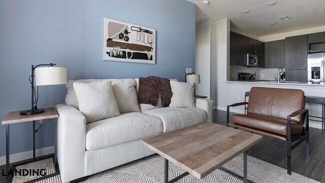 Building Photo - 14015 Univ Pass