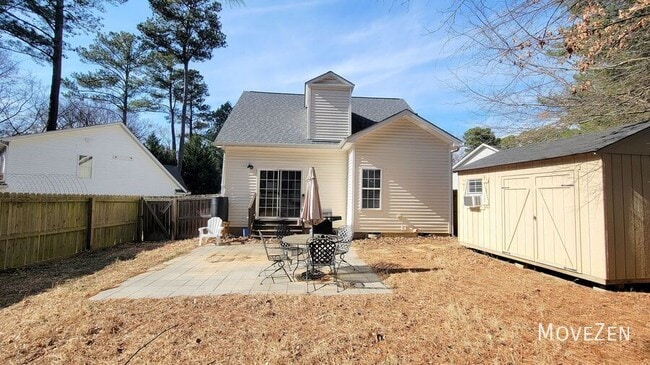 Building Photo - 1721 E Lenoir St