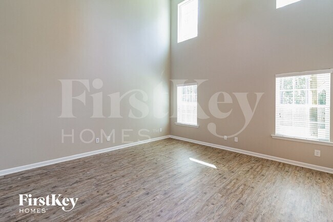 Foto del edificio - 772 Redbud Ln