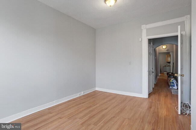 Building Photo - 407 N Collington Ave