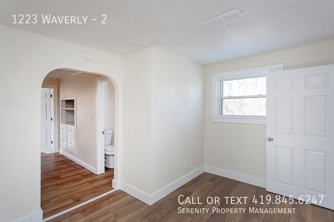 Building Photo - 1223 Waverly-2