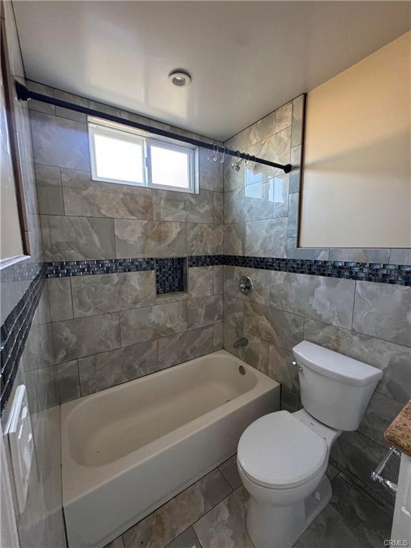 Foto del edificio - 3533 W 109th St