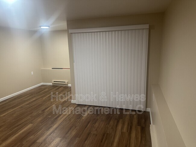 Foto del edificio - 4531 Boardwalk Dr