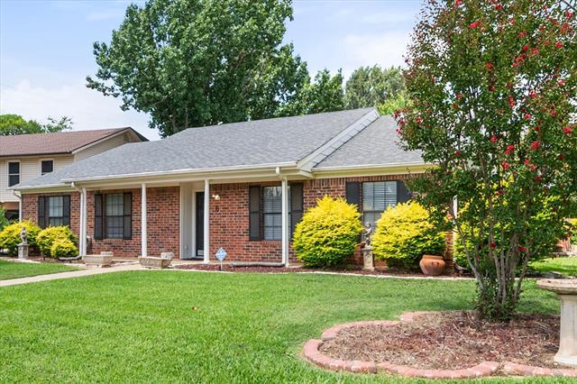 Building Photo - 6 Brook Creek Ct