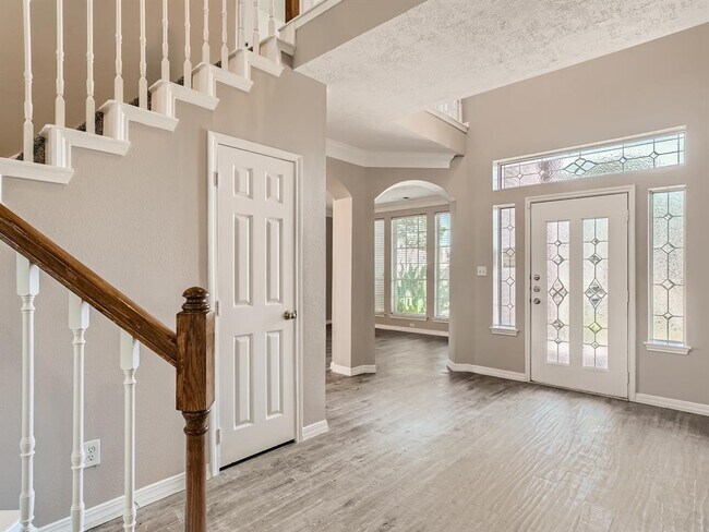 Building Photo - 2311 Daneswood Ct