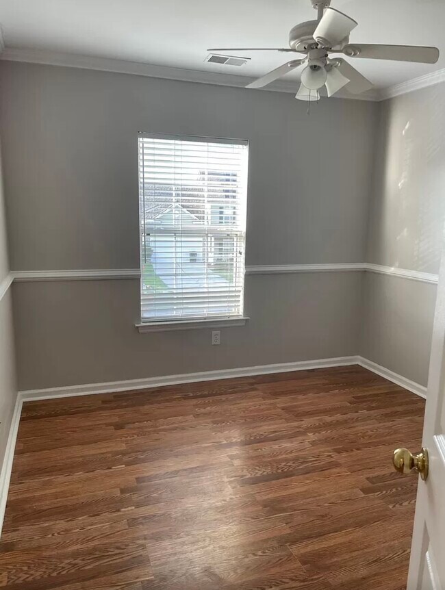 Building Photo - 1449 Coopers Hawk Dr