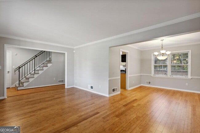 Foto del edificio - 4874 Happy Hollow Rd