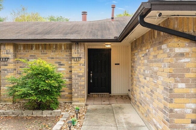 Foto del edificio - 7711 Nimrod