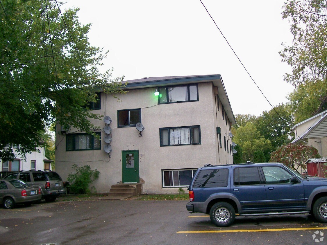 Building Photo - 3226 Minnehaha Ave