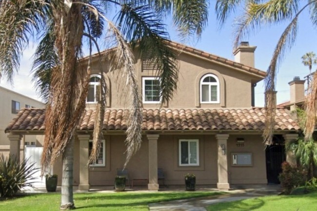 Buidling front - 4955 Del Monte Ave