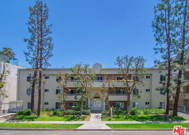 Foto del edificio - 4358 Mammoth Ave