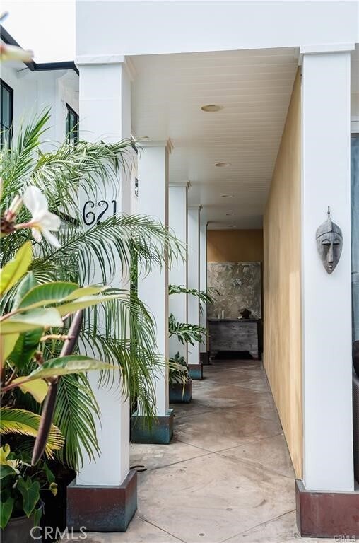 Building Photo - 621 31st St