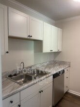 Building Photo - 502 Mystic Dr