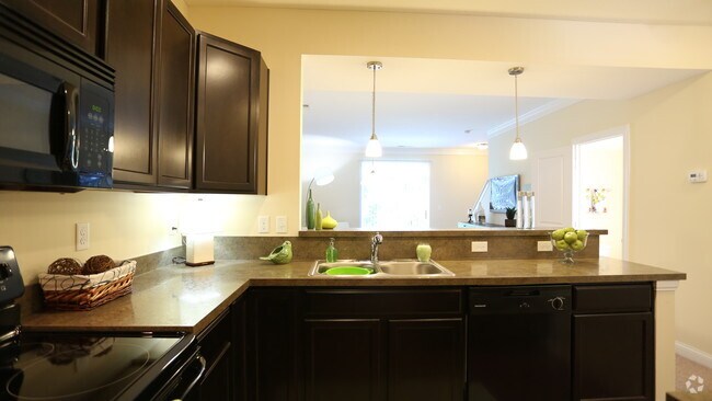 Cocina - Grove City Summit